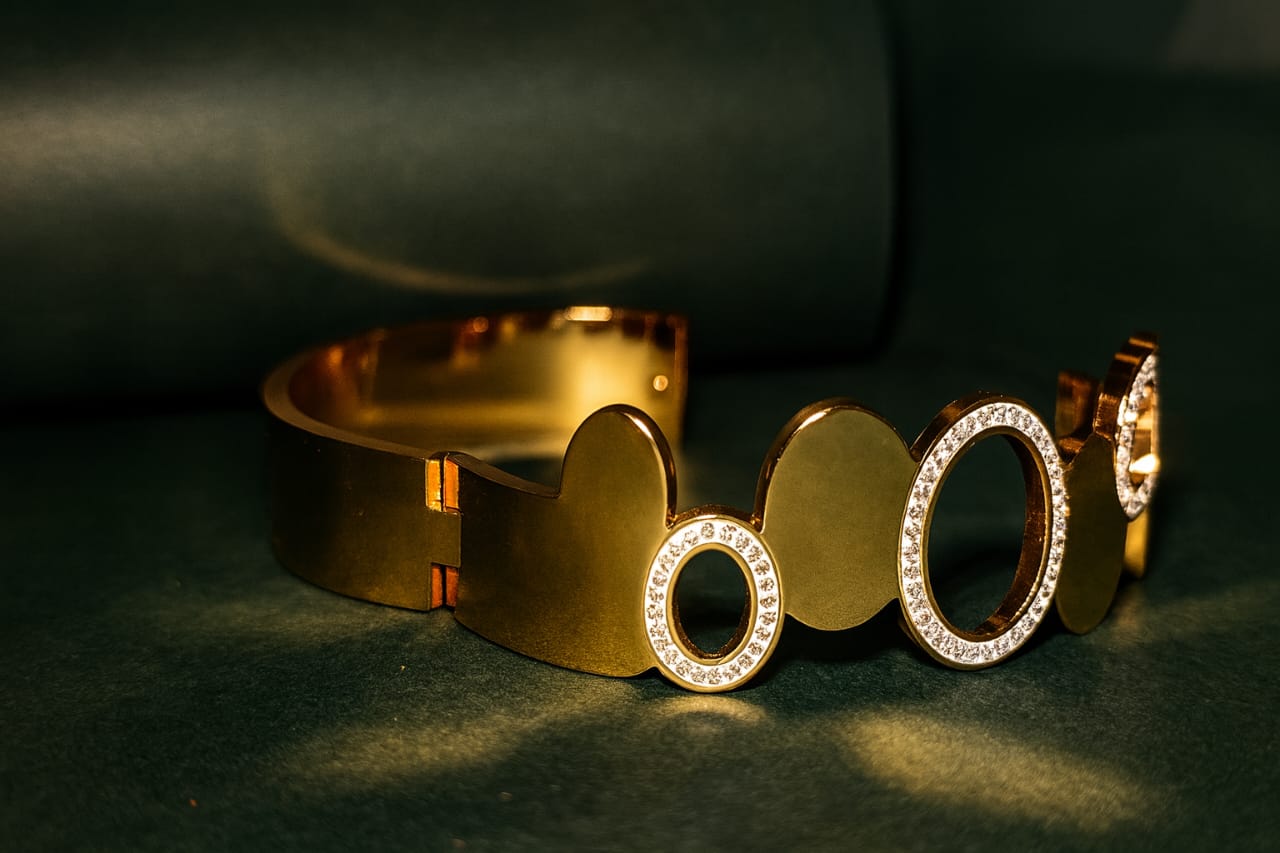 Lumine Elegance Cuff