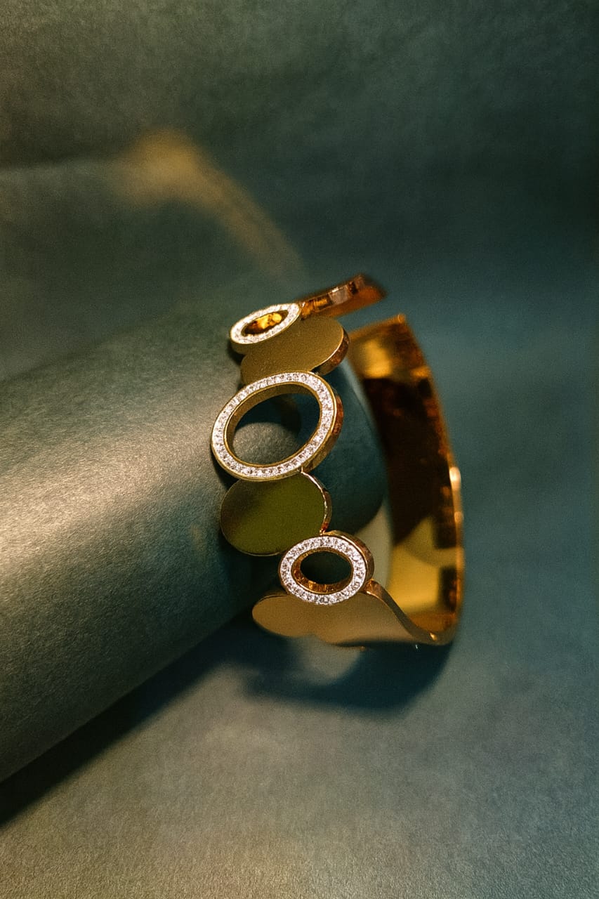 Lumine Elegance Cuff
