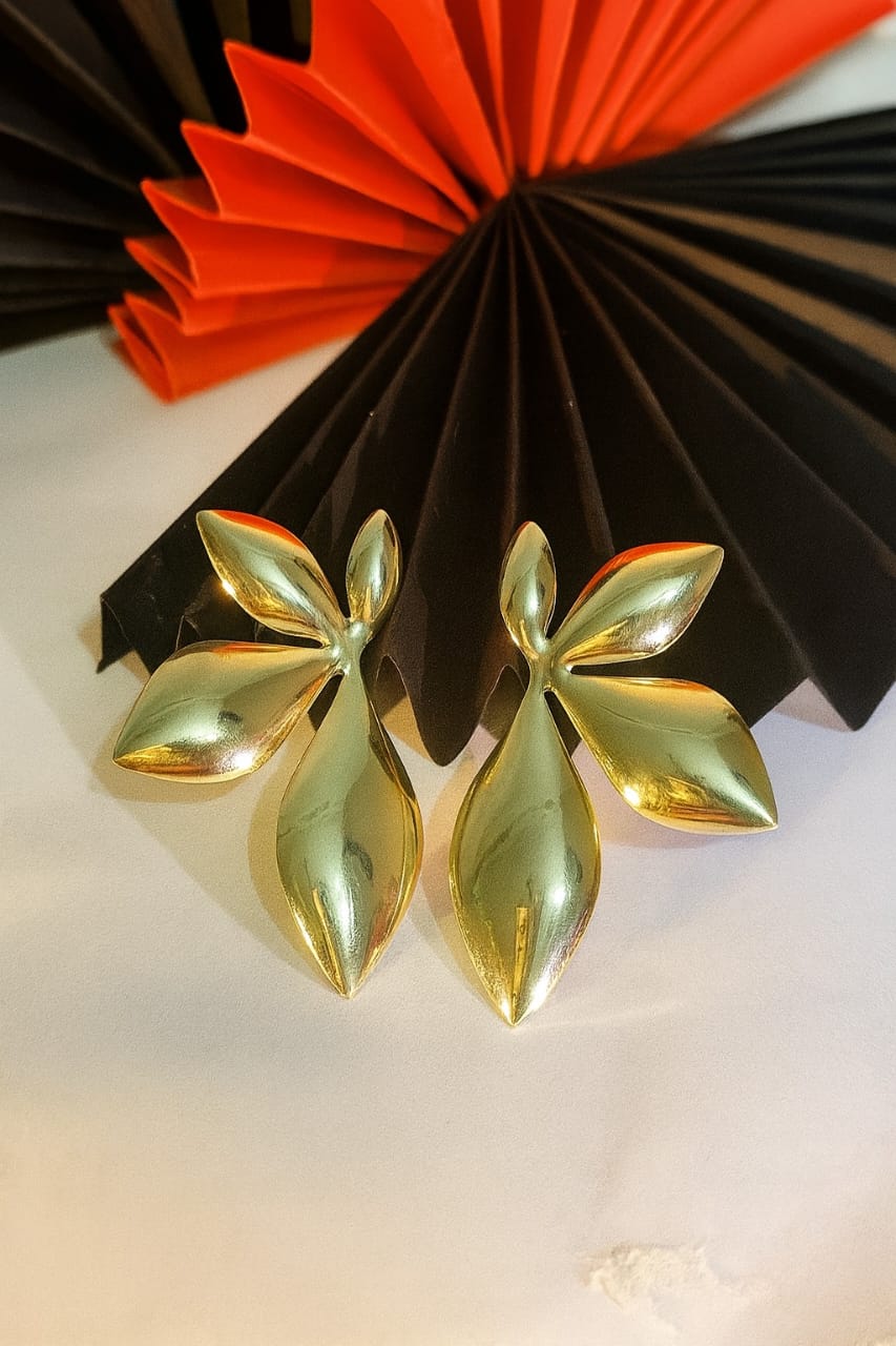 Golden leaf