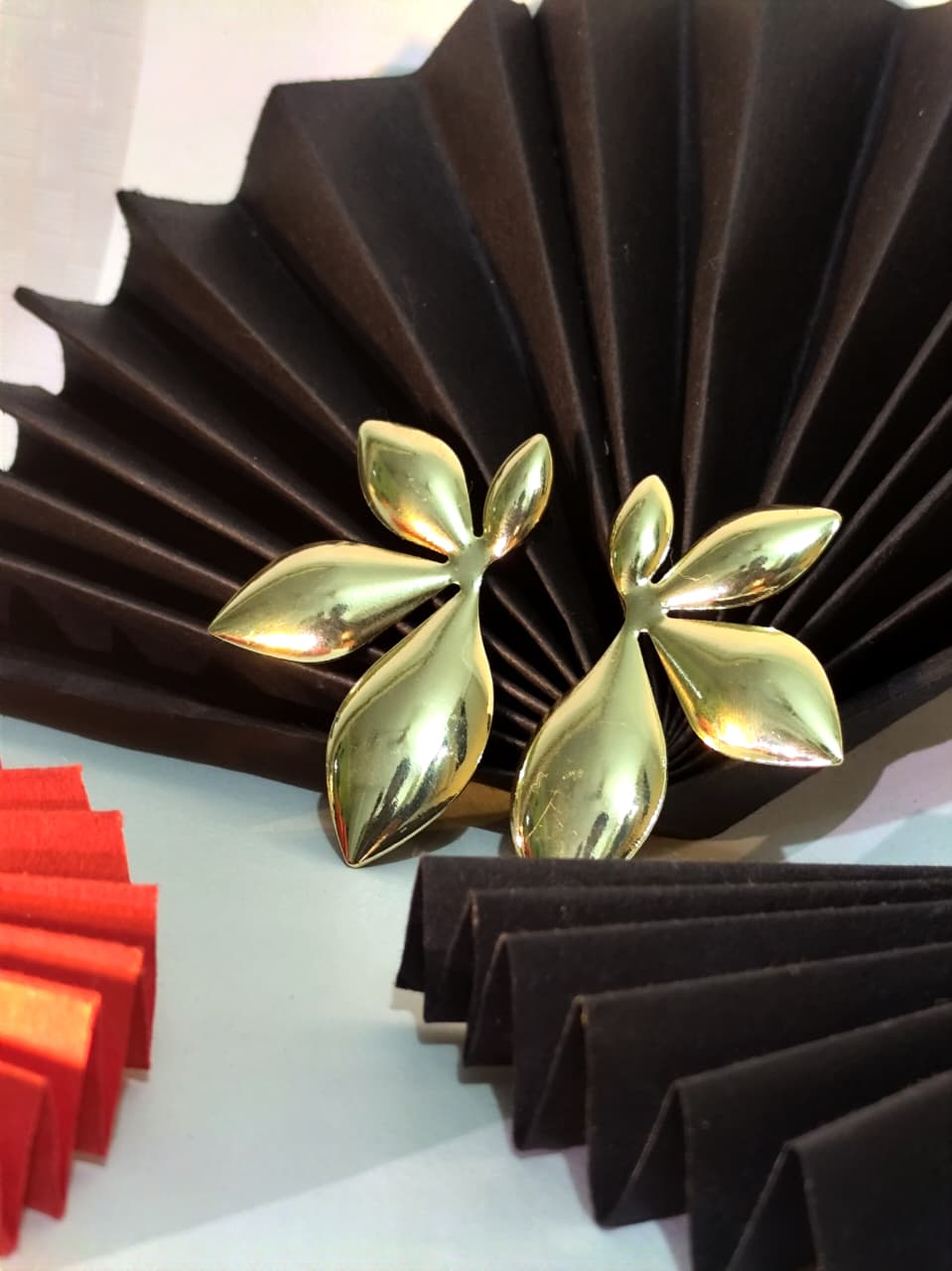 Golden leaf